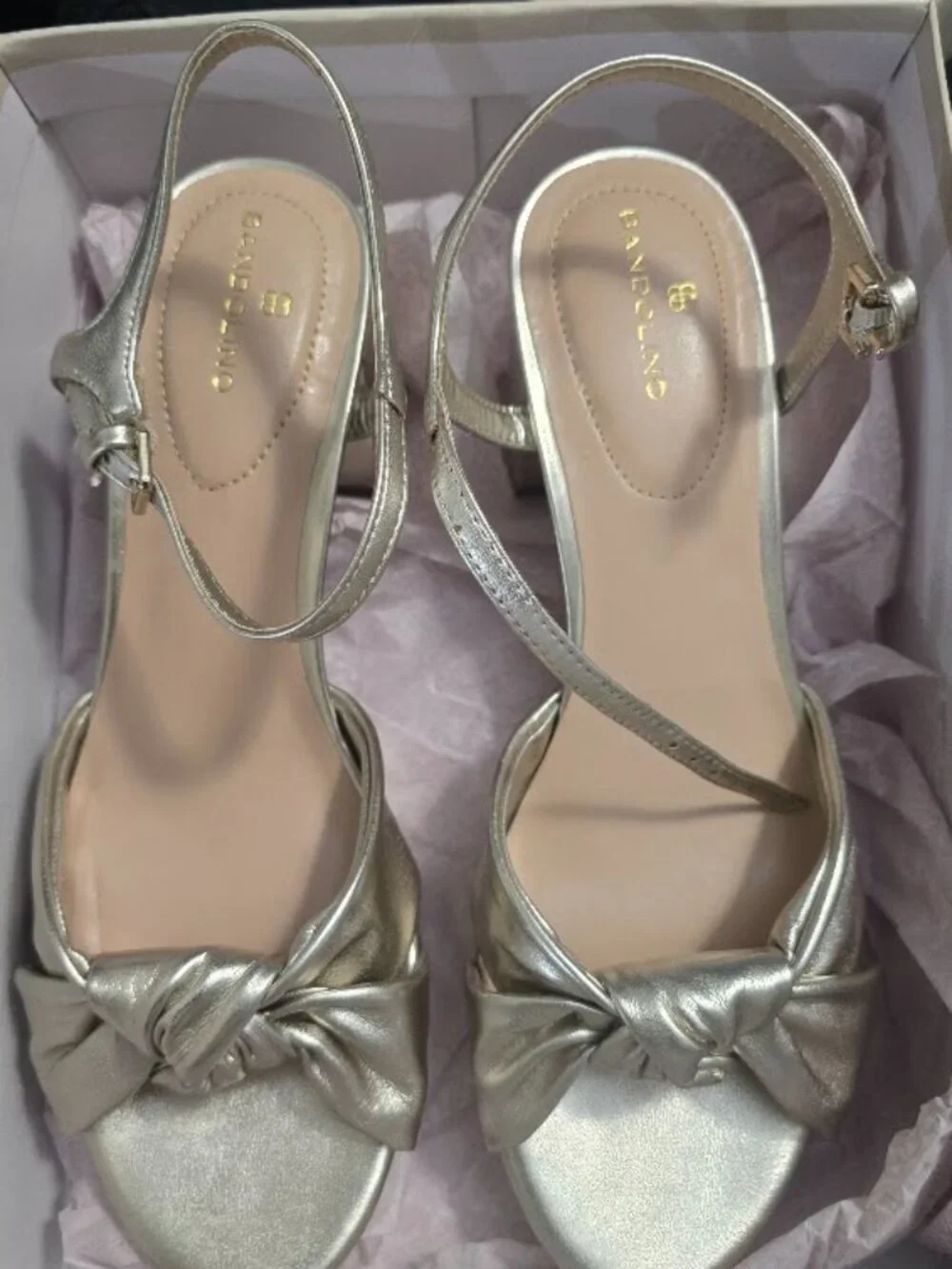 Bandolino Prezley 3 Women 9M Gold Metallic Platform Block Heel Sandals new
